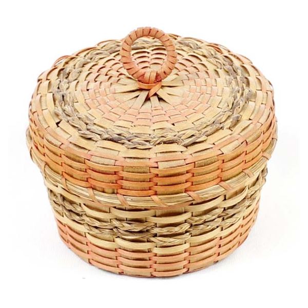 Ho-Chunk Winnebago Multi-Toned Lidded Basket