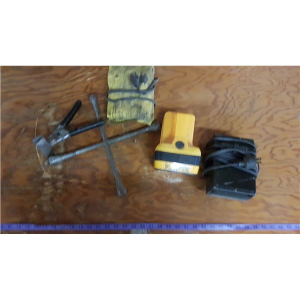 Lot Car Warmer & Battery Blanket & Clamp Etc.