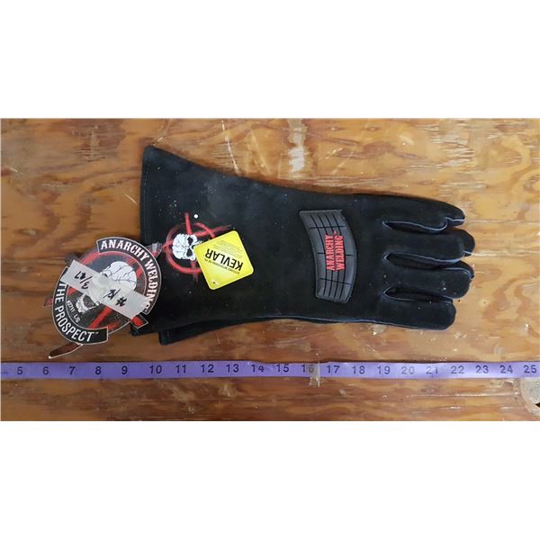 Welding Gloves ( New) Size LG