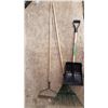 Image 2 : 2 Rakes & Shovel