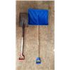 Image 1 : 2 Shovels