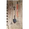 Image 1 : Lot Garden Tools