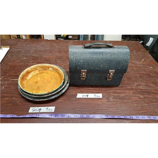 Vintage Lunchbox & Plates
