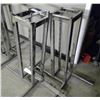 Image 3 : 2 Metal Display Racks 43"h