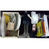 Image 1 : 3 Shelves of Contents - Steamer, Trays