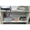 Image 4 : 2 Shelves of Contents - Sandwich Press, Platters, Containers