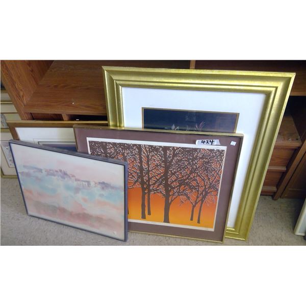 Lot of 4 Pictures in Frames