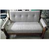 Image 1 : 2 Seat Couch 52x29x29"