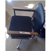 Image 1 : Office Chair on Wheels