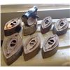Image 1 : 7 Sad Iron Items