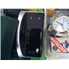 Image 3 : Lot of Clock, Clock Radio & Yard Sentinel