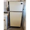 Image 1 : Moffat 17 Cu Ft Fridge
