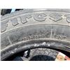Image 3 : 2-pairs of mismatch tires 225/65/17