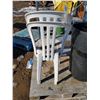 Image 2 : 2 x patio chairs