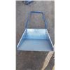 Image 2 : Snow Scoop