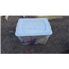 Image 1 : Plastic Tub & Blankets