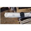 Image 1 : Roll Poly 53" Long