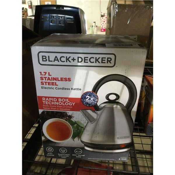 Black and Decker 1.7L Stainless Steel Electric Cordless KettleÂ 