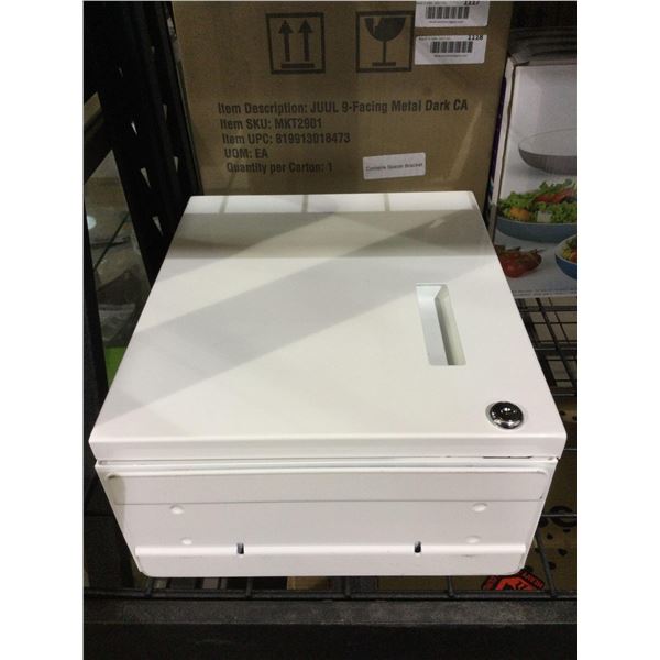 Metal Lock Box w/ Key