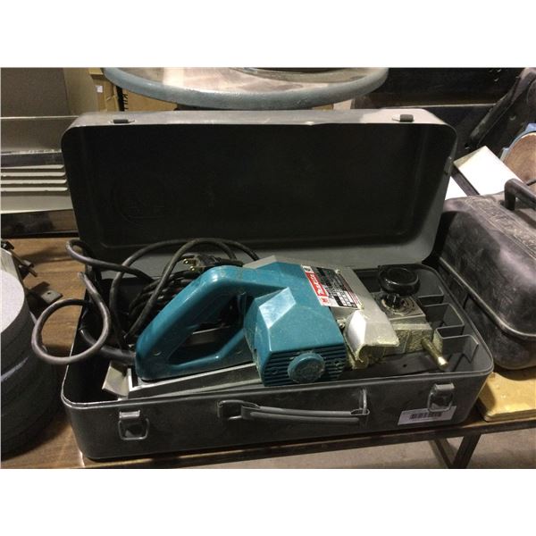Makita Power Planer - Model: 1100Â 