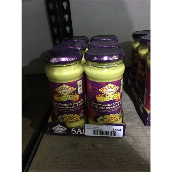 Case of Pataks Original Creamy Coconut and Pineapple Cooking Sauce (6 x 320mL)Â 