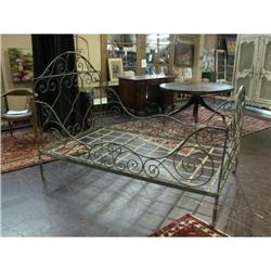 EARLY 20TH CENTURY VICTORIAN ROCOCO STYLE BED