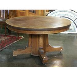 CIRCA 1900 AMERICAN TIGER OAK ROUND DINING TABLE