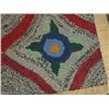 Image 2 : VINTAGE AMERICAN HOOKED THROW RUG FLORAL MOTIF