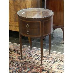 GEORGIANSTYLE LAMP TABLE