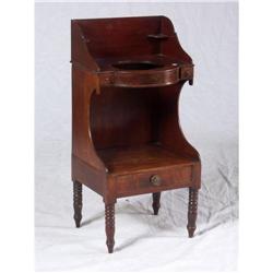 MID 19TH CENTURY LATE FEDERAL MAHOGANY WASHSTAND