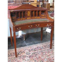 GEORGIAN STYLE MAHOGANY WRITING DESK