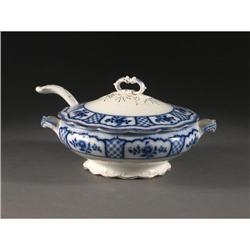 W.H. GRINDLEY FLOW BLUE MELBOURNE SOUP TUREEN