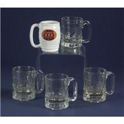 FIVE VINTAGE TRIPLE XXX ROOT BEER MUGS