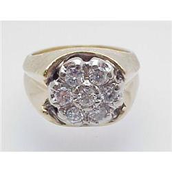 Man's 1Ctw diamond cluster ring