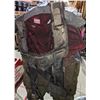 Image 10 : Large lot of costumes from the sci-fi show