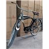 Image 3 : Authentic Schwinn Bicycle from the 1940s fully restored and in mint condition - 30" H