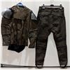 Image 1 : Costume from the sci-fi show (Jacket and pant)