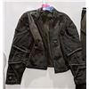 Image 2 : Costume from the sci-fi show (Jacket and pant)