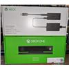 Image 1 : Xbox accessory pieces and a keyboard and a mouse