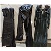 Image 1 : 6 hero outifts with accessories from the sci-fi show