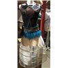 Image 2 : Club outfit from the Sci-fi show