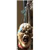 Image 1 : Hanging head of Gore