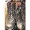 Image 2 : Military boots from the Sci-fi show