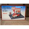 Image 1 : 1950s Snap-on service station diorama with 1955 Chevy tow truck branded - new in box