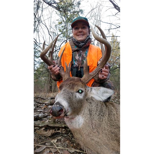 KANSAS WHITETAIL DEER BOW HUNT FOR ONE