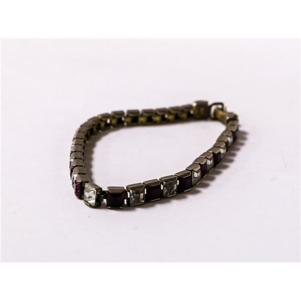 7" PRINCESS CUT PURPLE STONE COSTUME BRACELET