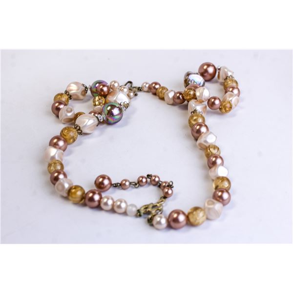 VINTAGE GOLD COLOURED BEADED NECKLACE