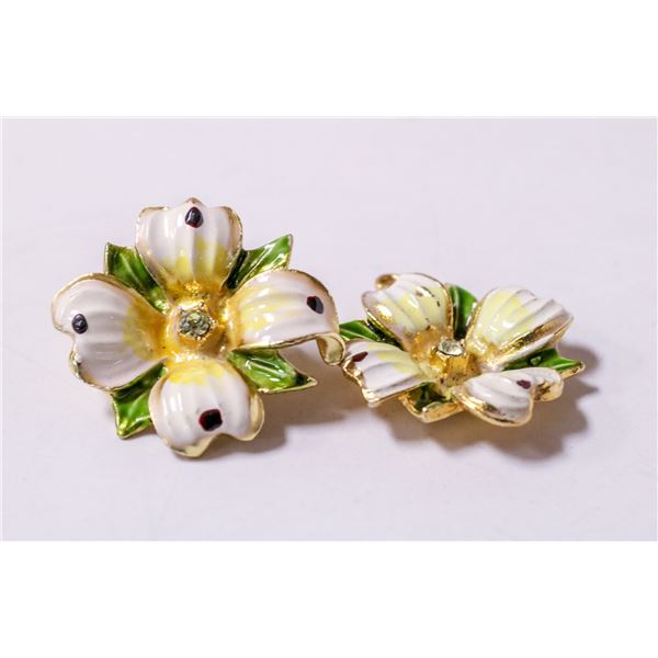 GOLD TONE ENAMEL FLOWER CLIP EARRINGS
