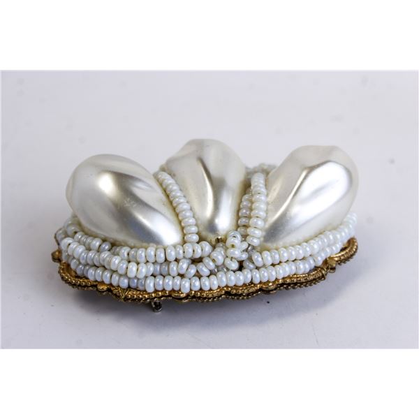 LARGE FAUX PEARL COSTUME BROOCH