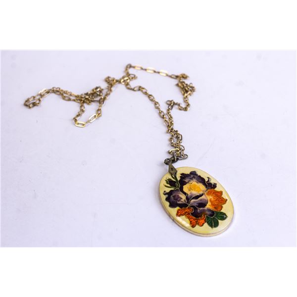 INLAID FLORAL NECKLACE